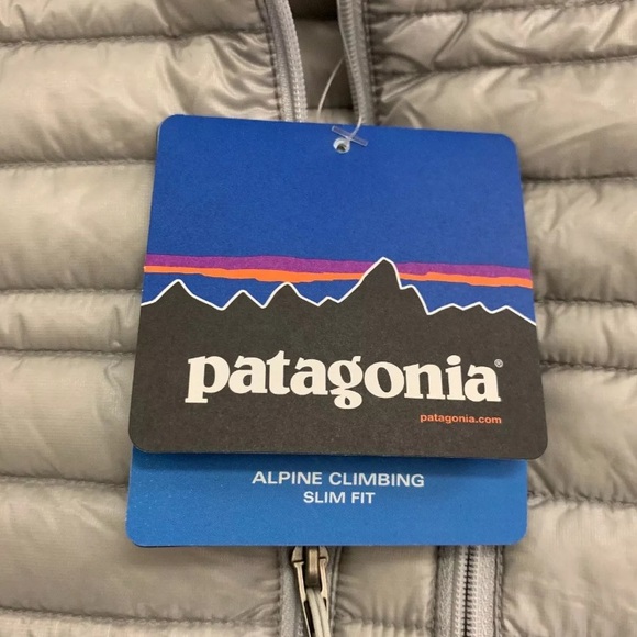 Patagonia women’s ultralight grey medium - Picture 2 of 3